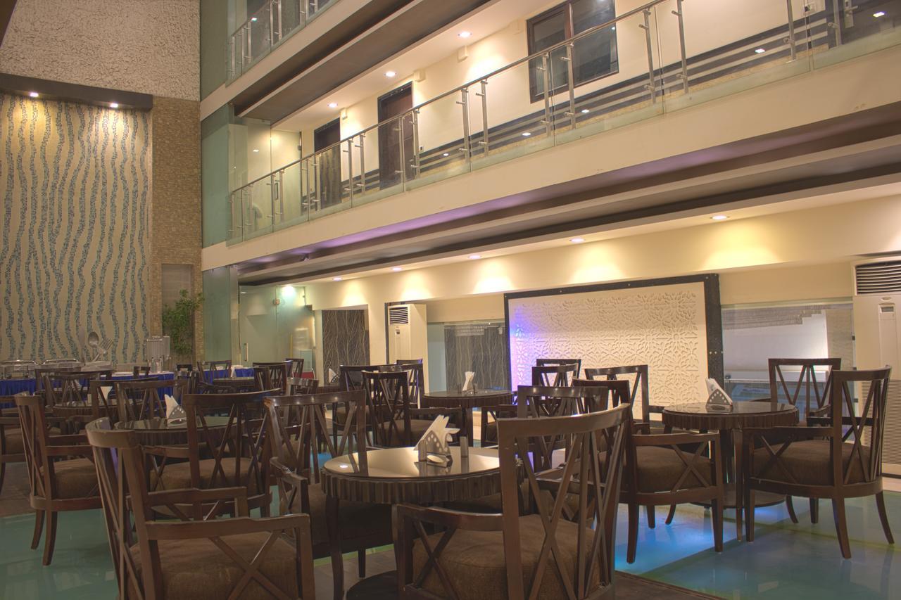 Grand Imperial Hotel New Delhi Bagian luar foto